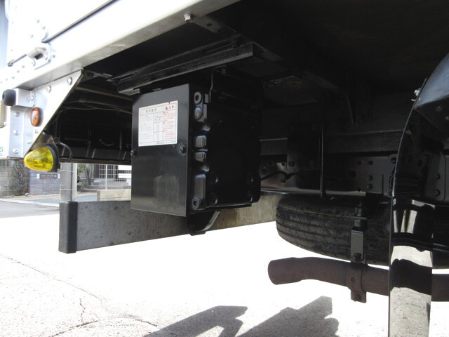 三菱ふそうキャンターアルミウイング小型（2t・3t）[写真39]