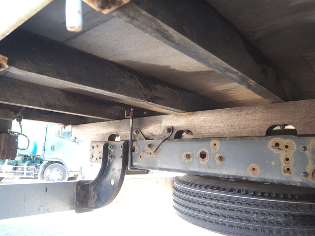 三菱ふそうファイタークレーン4段中型（4t）[写真25]