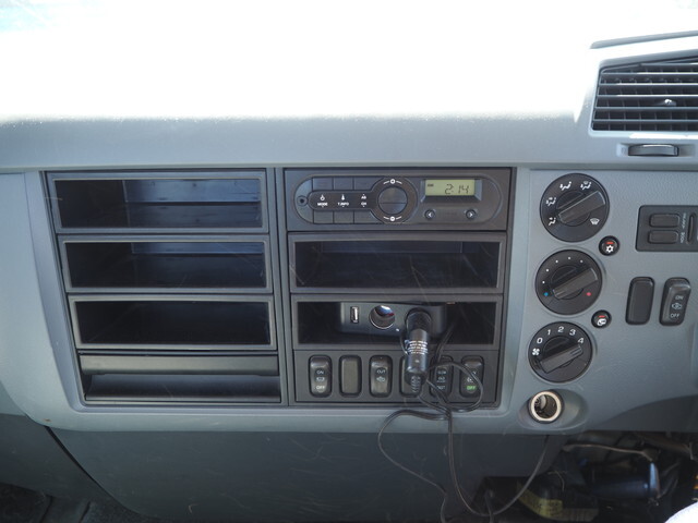 三菱ふそうファイタークレーン6段中型（4t）[写真31]