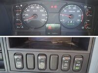 三菱ふそうファイタークレーン6段中型（4t）[写真33]