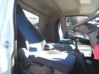 三菱ふそうファイタークレーン4段中型（4t）[写真34]