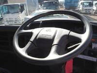 三菱ふそうファイタークレーン4段中型（4t）[写真37]