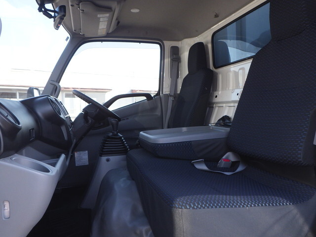 日野デュトロアルミウイング小型（2t・3t）[写真27]