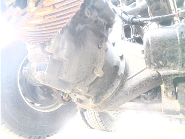 いすゞギガトレーラーヘッド（トラクターヘッド）大型（10t）[写真12]