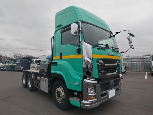 いすゞギガトレーラーヘッド（トラクターヘッド）大型（10t）[写真02]
