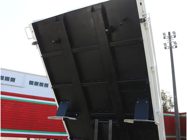 いすゞエルフダンプ小型（2t・3t）[写真12]