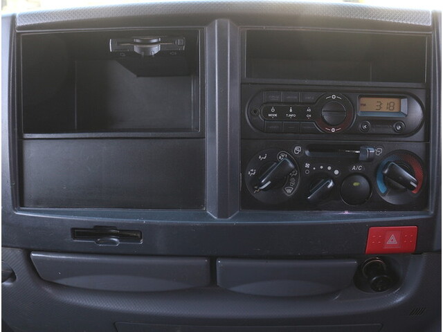 いすゞエルフダンプ小型（2t・3t）[写真23]