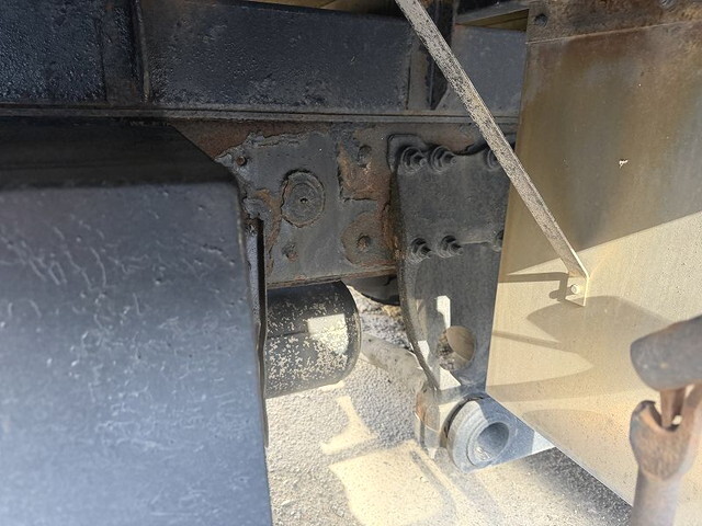 日野プロフィア平ボディ大型（10t）[写真22]