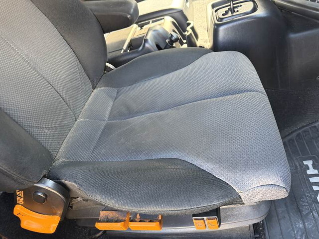 日野プロフィア平ボディ大型（10t）[写真28]