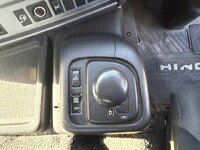 日野プロフィア平ボディ大型（10t）[写真34]