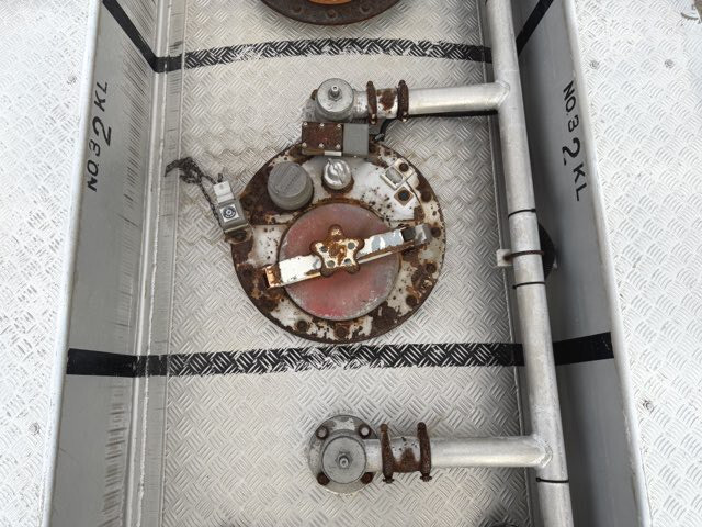 その他のメーカーその他の車種トレーラー（セミトレーラー）大型（10t）[写真26]