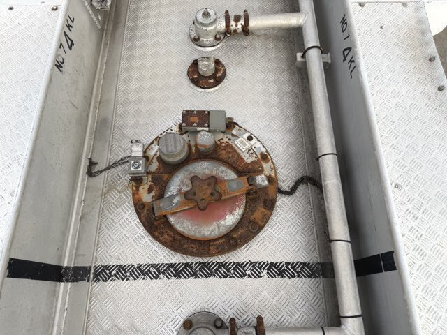 その他のメーカーその他の車種トレーラー（セミトレーラー）大型（10t）[写真34]