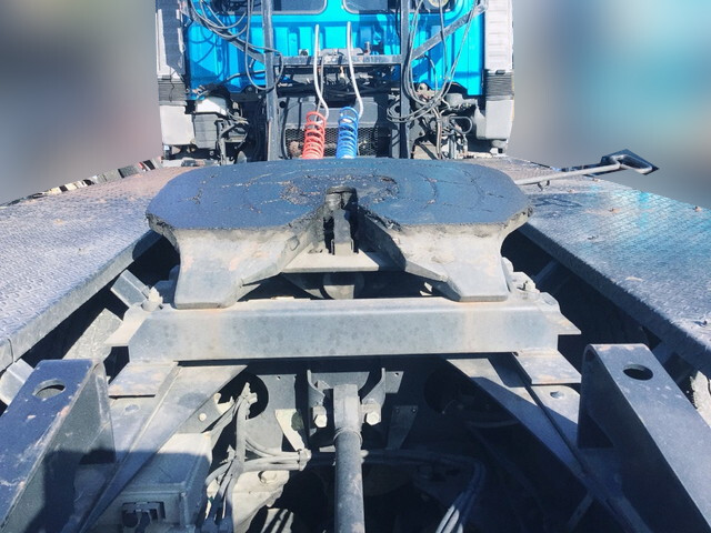 日野プロフィアトレーラーヘッド（トラクターヘッド）大型（10t）[写真12]