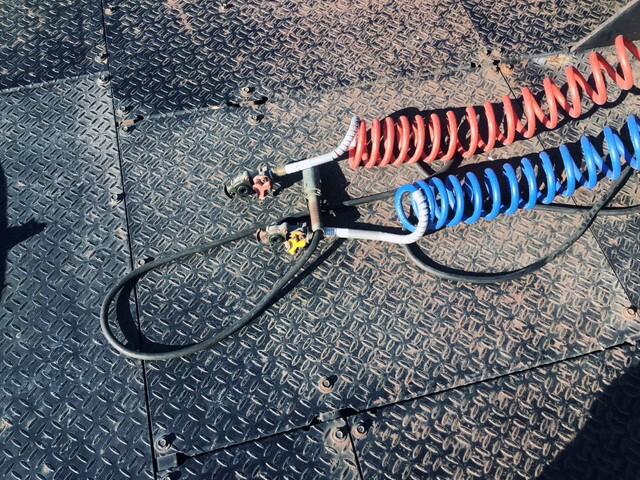 日野プロフィアトレーラーヘッド（トラクターヘッド）大型（10t）[写真16]