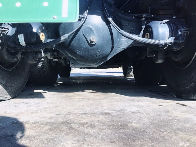 日野プロフィアトレーラーヘッド（トラクターヘッド）大型（10t）[写真24]