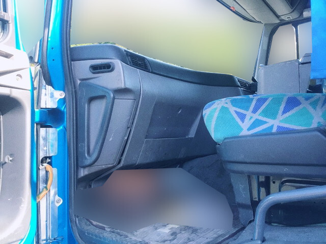 日野プロフィアトレーラーヘッド（トラクターヘッド）大型（10t）[写真29]