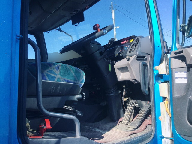 日野プロフィアトレーラーヘッド（トラクターヘッド）大型（10t）[写真31]