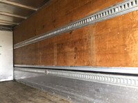 三菱ふそうファイターアルミウイング中型（4t）[写真12]