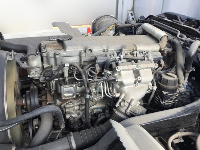 三菱ふそうファイターアルミウイング中型（4t）[写真23]