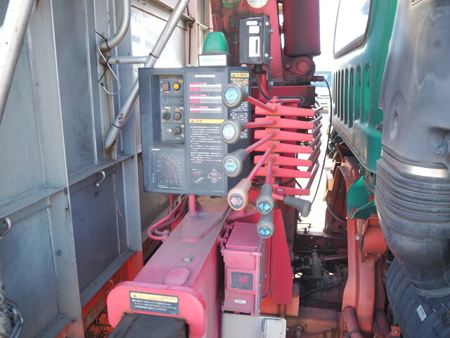 いすゞフォワードクレーン4段中型（4t）[写真14]