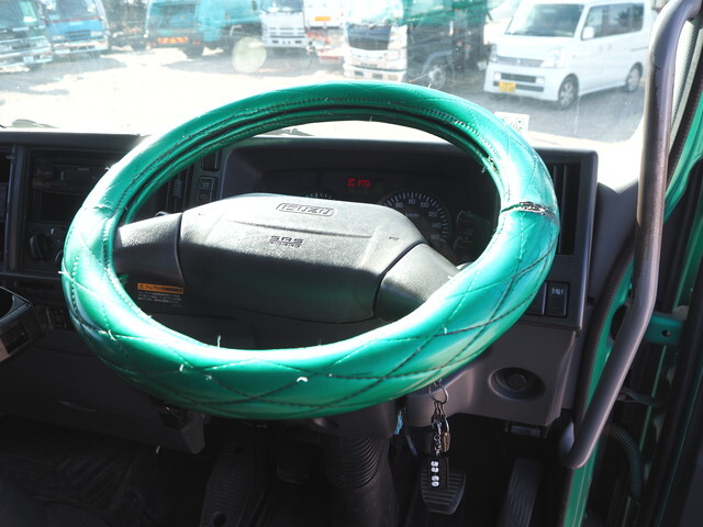 いすゞフォワードクレーン4段中型（4t）[写真36]