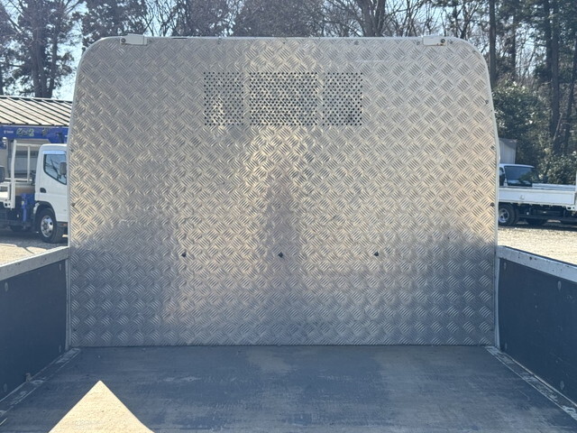 三菱ふそうキャンター平ボディ小型（2t・3t）[写真10]