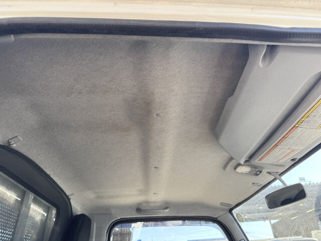 三菱ふそうキャンター平ボディ小型（2t・3t）[写真14]