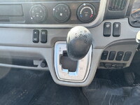 三菱ふそうキャンター平ボディ小型（2t・3t）[写真18]