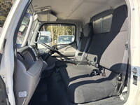 三菱ふそうキャンター平ボディ小型（2t・3t）[写真23]