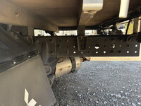 三菱ふそうキャンター平ボディ小型（2t・3t）[写真29]