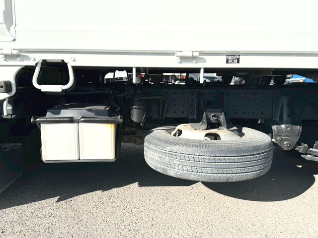 日野デュトロ平ボディ小型（2t・3t）[写真16]