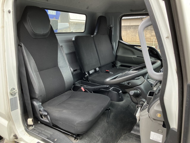 三菱ふそうキャンタークレーン5段小型（2t・3t）[写真30]