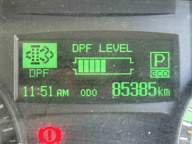 三菱ふそうキャンター平ボディ小型（2t・3t）[写真15]