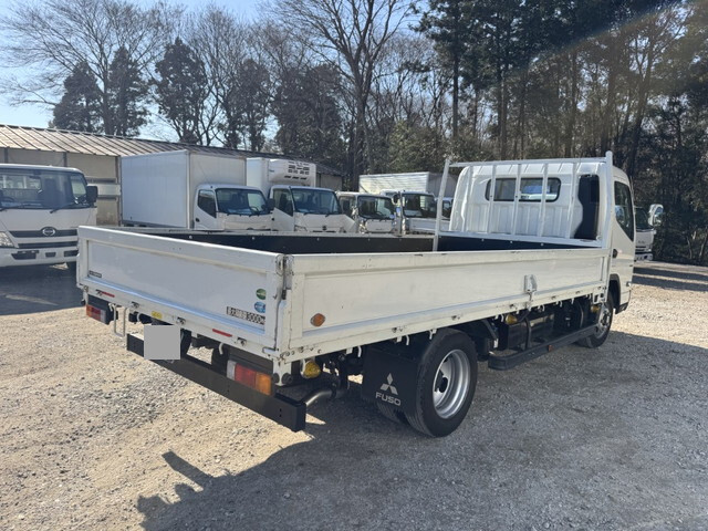 三菱ふそうキャンター平ボディ小型（2t・3t）[写真02]