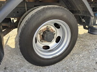 三菱ふそうキャンター平ボディ小型（2t・3t）[写真35]