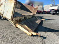 いすゞエルフダンプ小型（2t・3t）[写真16]