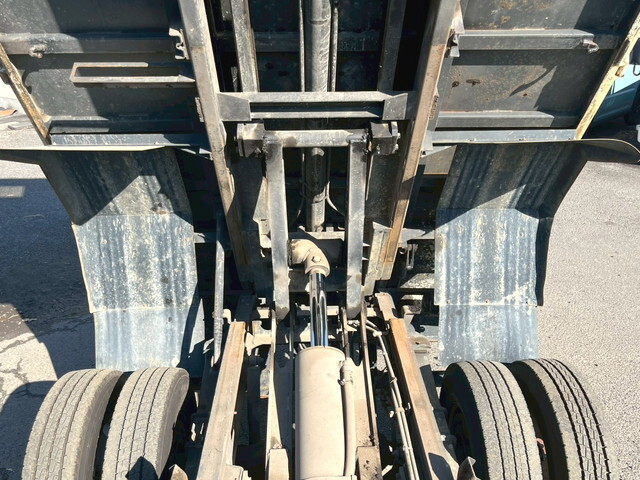 いすゞエルフダンプ小型（2t・3t）[写真30]