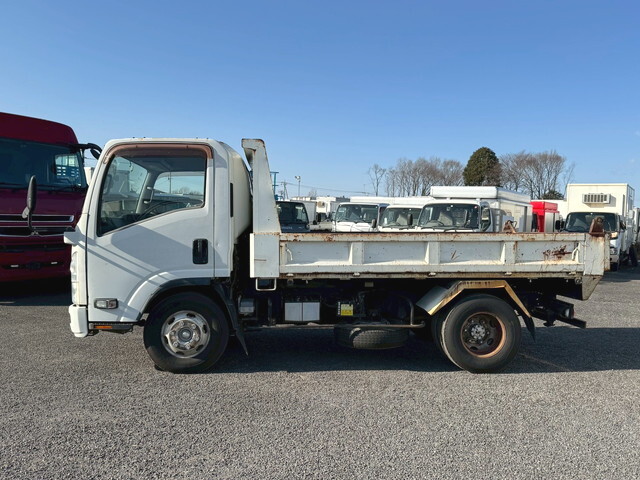 いすゞエルフダンプ小型（2t・3t）[写真05]