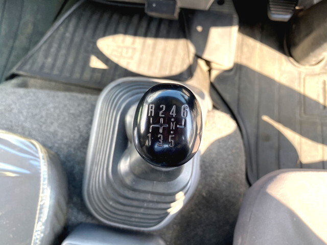 いすゞフォワードクレーン5段中型（4t）[写真36]