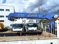 いすゞフォワードクレーン5段中型（4t）[写真10]