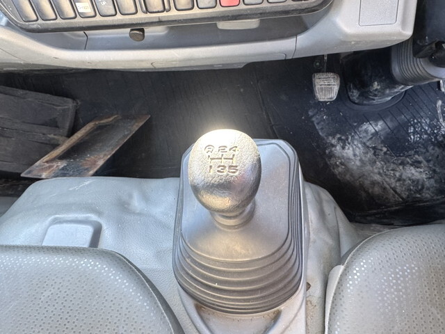 日野デュトロダンプ小型（2t・3t）[写真13]