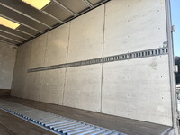 日野レンジャーアルミバン中型（4t）[写真22]