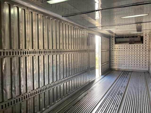 いすゞギガ冷凍車（冷蔵車）大型（10t）[写真10]