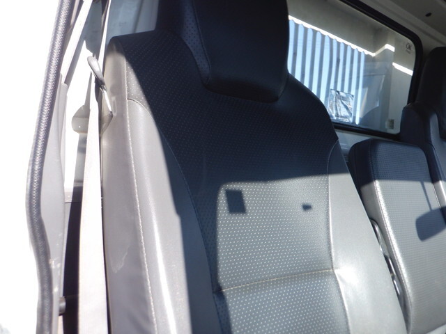 いすゞエルフダンプ小型（2t・3t）[写真28]