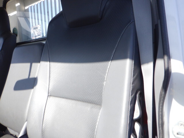 いすゞエルフダンプ小型（2t・3t）[写真37]