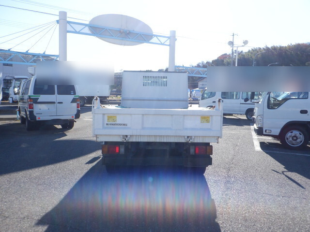 いすゞエルフダンプ小型（2t・3t）[写真09]