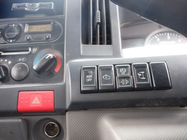 いすゞエルフダンプ小型（2t・3t）[写真32]