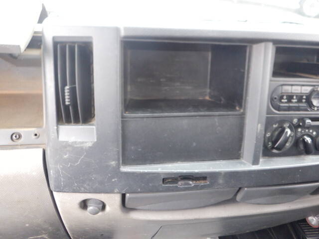 いすゞエルフダンプ小型（2t・3t）[写真38]