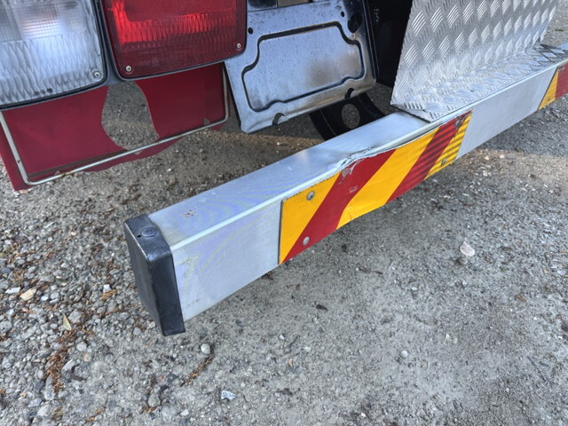 日野レンジャーアルミブロック中型（4t）[写真37]