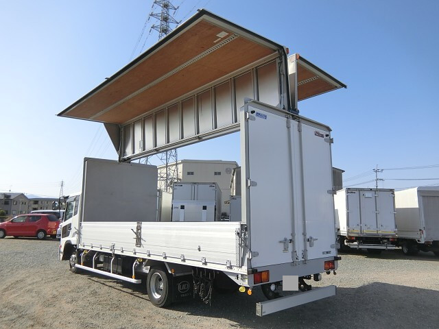 UDトラックスコンドルアルミウイング中型（4t）[写真02]